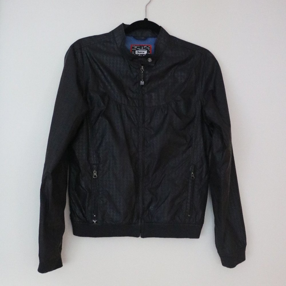 Diverse lightweight bomber jacket
